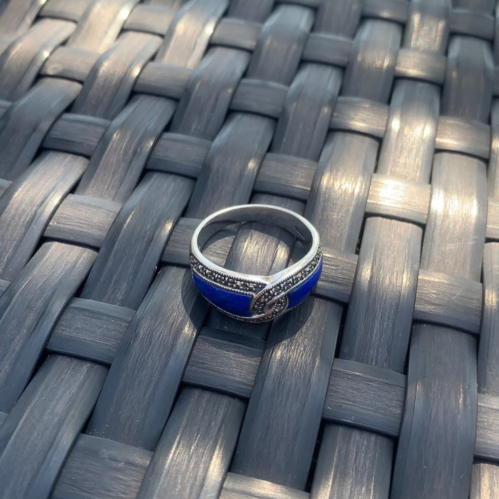 Blue and silver tone ring